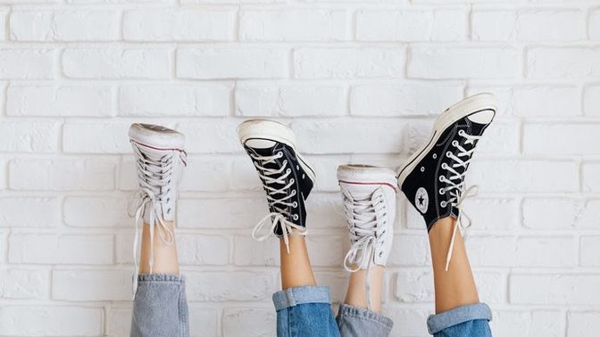 Converse bilekli mi bileksiz mi daha hoş?