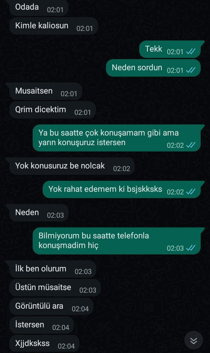 Sizce seviyor mudur yoksa farklı bir amacı mı vardır, arkadaşız?