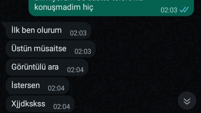 Sizce seviyor mudur yoksa farklı bir amacı mı vardır, arkadaşız?