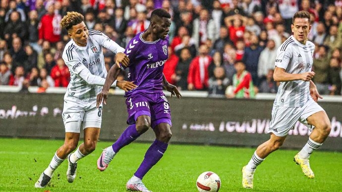 Samsunspor 1 - Beşiktaş 2... Kartal Çalımbay ile 2de 2 yaptı! Maçı nasıl buldunuz?