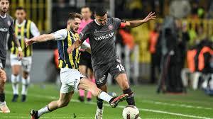 Fenerbahçe 2 - Karagümrük 1... Sarı lacivertliler liderliğini sürdürdü! Maçı nasıl buldunuz?