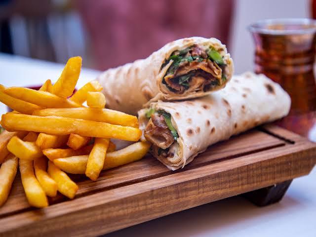 Döner yerken hatay usulü mu, normal mi tercih ediyorsunuz ?