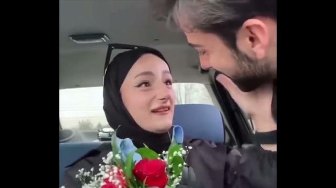 İlişkinin başlangıcında kadınların daha girişken olması itici mi?