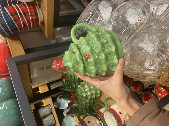 Erkek arkadaşıma yeni yıl hediyesi bu kupayı aldım. Sizce çok mu basite kaçmışım, iade etmeli miyim?