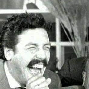 gülmenin en çok yakıştığı yakışıklı erkek sanatçı kim?