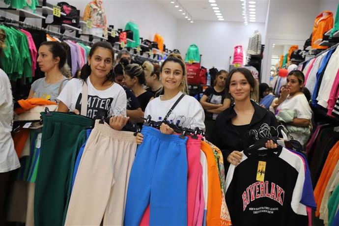 Kadınlar en çok hangi sektöre harcama yapar?