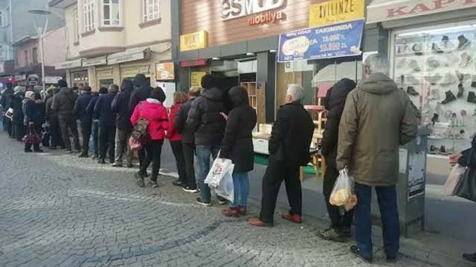 İlk kez deneyeceğin bir şeyde bekleme sırasının neresinde olmak istersin?