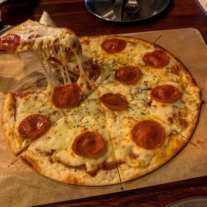 Bir oturuşta kaç dilim pizza yiyebilirsiniz?