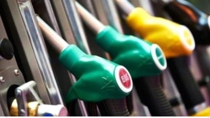 Benzine 9₺ vergi zammı geliyor. Araba almakla hata mı yaptık?