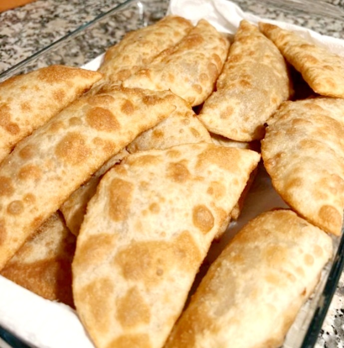Kıymalı çiğ börek sever misiniz?