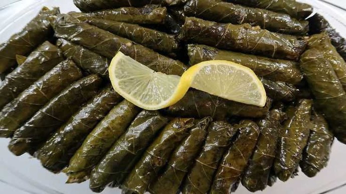 Yaprak sarması yaparken o faaliyete ve moda sizce en çok motive katan şarkı hangisi olur bi paylaşın da dinleyelimm🤩💥?
