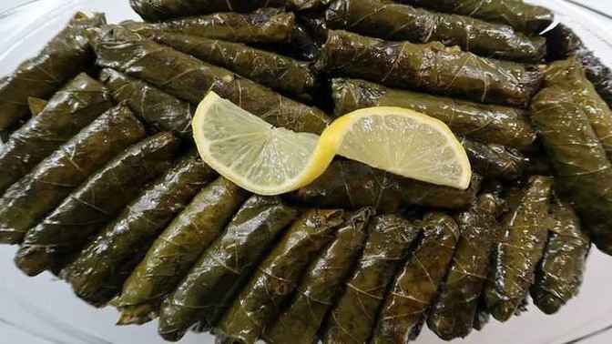 Yaprak sarması yaparken o faaliyete ve moda sizce en çok motive katan şarkı hangisi olur bi paylaşın da dinleyelimm🤩💥?