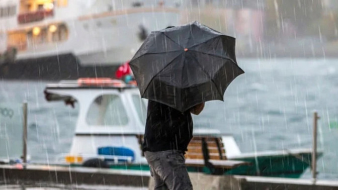 İstanbul'da an itibariyle çok yoğun yağış var! Kimler yağmura yakalandı ⛈️?