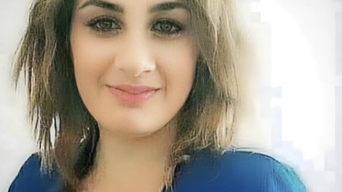 Sosyal. medyada adamın biri. kafayı. bunla bozmuş ama. ama cinselikten bahşediyor?