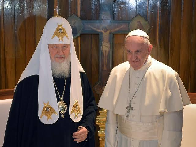 Rus Ortodoks Kilisesi Patriği Kirill ve Papa Francis