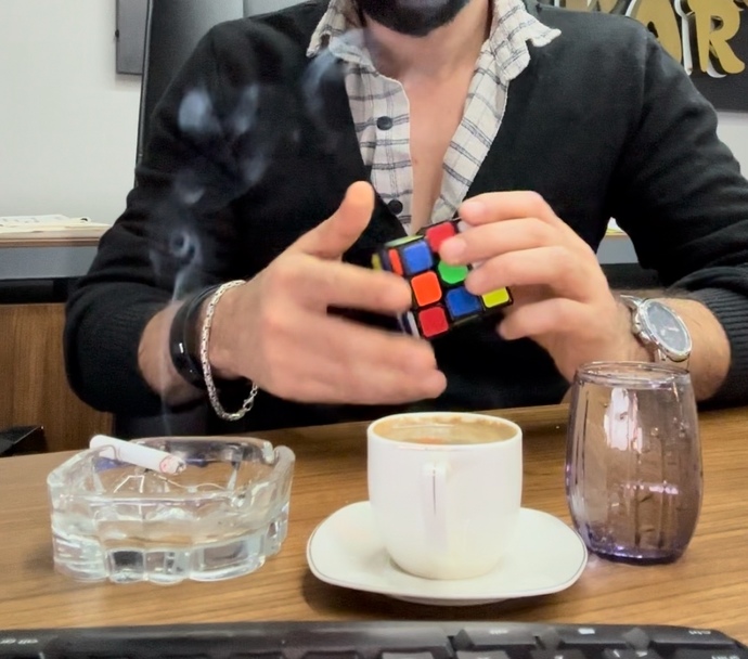 Küp bulmaca kaç dakikada çözüyorsunuz?