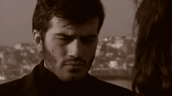 Sevdiğiniz kız/erkek başkasına vardı mı?
