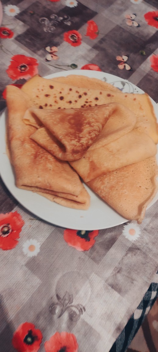 Kahvaltı için krep yaptım, nasıl olmuş?
