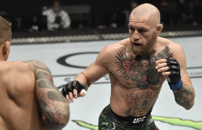 Aranızda UFC takip eden var mı?