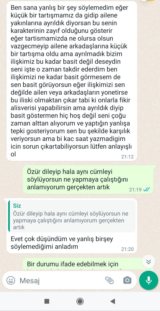 Çok kötüyüm, sevgilim bir anda ayrıldı ufak bir sebeple. Bakar mısınız?