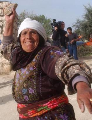 Canan Karatay Kürde benziyor mu sizce?