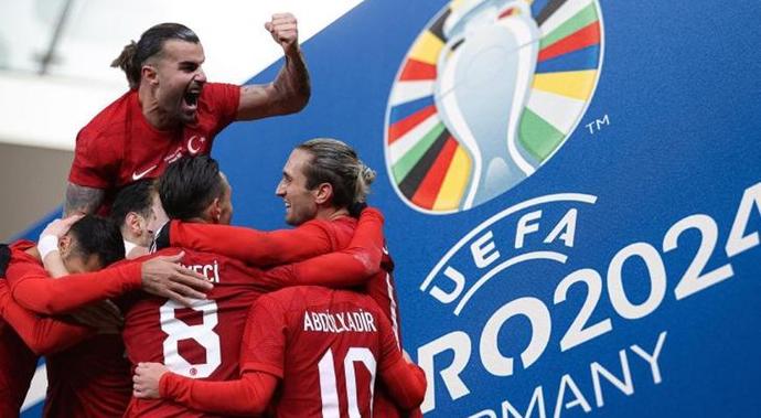EURO 2024 kura çekiminde Türkiye, Portekiz, Çekya ve Play off C grubundan gelecek takımla eşleşti! Sizce bu gruptan çıkabilir miyiz?