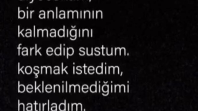 Hangi Mevsimin Rüzgarıdır Aşk? Ne Yana Dönsem Yüzüme Hüzün Eser?