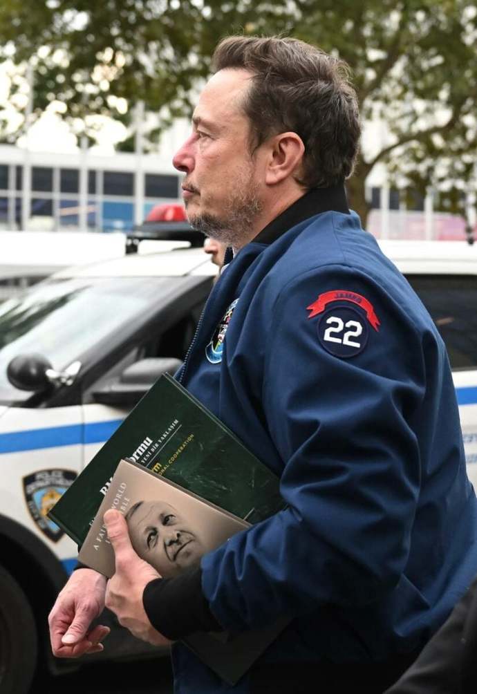 Gece yatmadan önce ne tür kitap okursunuz?