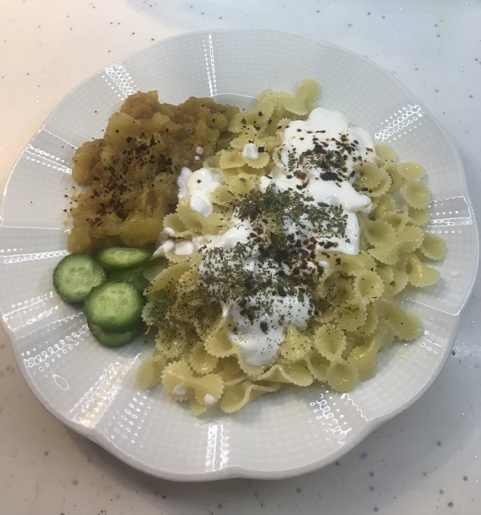 Makarna ve patates yaptım, nasıl görünüyor?