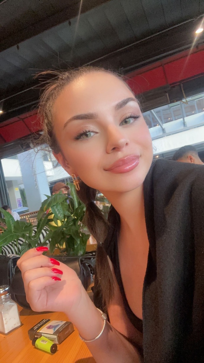 Hangi saç modeli yakışıyor sizce bana?