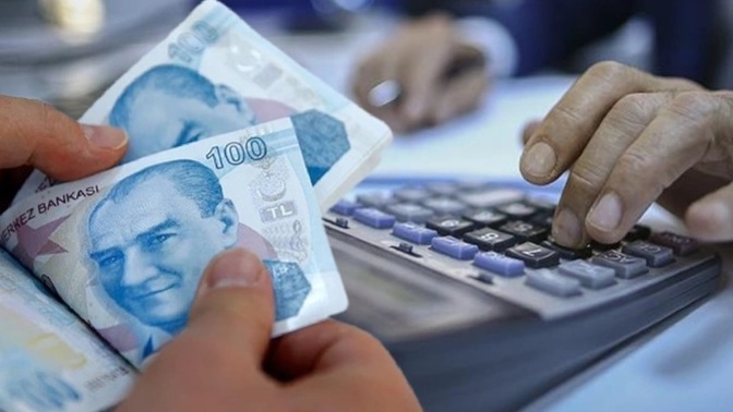 2024'te en düşük memur maaşının 32 bin 865 liraya çıkması bekleniyor. Sizce yeterli mi?