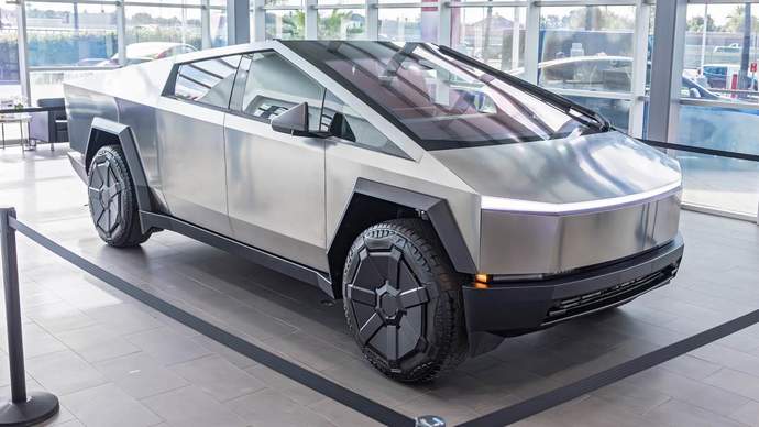 7 Aralık da satışa sunulacak Tesla Cybertruck sevdiniz mi?