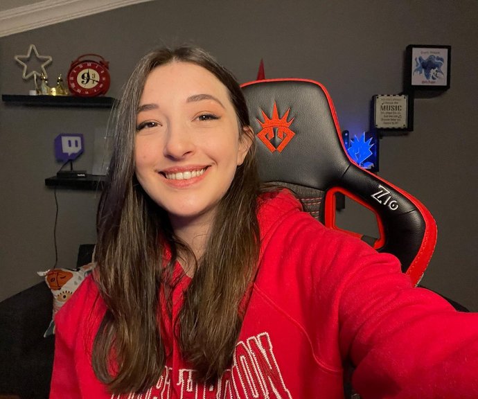 Twitch yayıncısı Pqueen meme kanserine yakalandığını ve iyileşme sürecinde olduğunu açıkladı. Düzenli muayene oluyor musunuz?