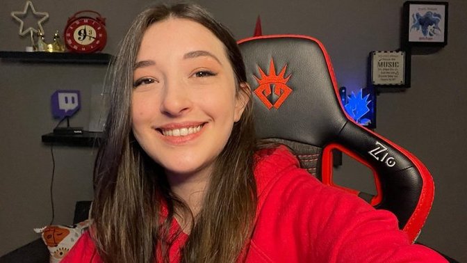 Twitch yayıncısı Pqueen meme kanserine yakalandığını ve iyileşme sürecinde olduğunu açıkladı. Düzenli muayene oluyor musunuz?