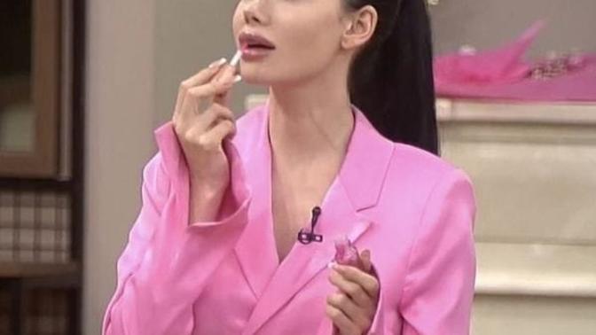 Sen galiba aşko kuşkosun 💅🏻 Ne kadar aşko kuşkosun?