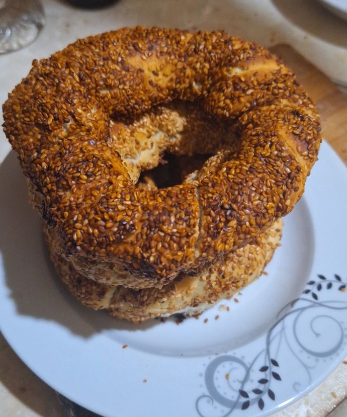 Simit yapmayı denedim sizce nasıl görünüyor 🙂?