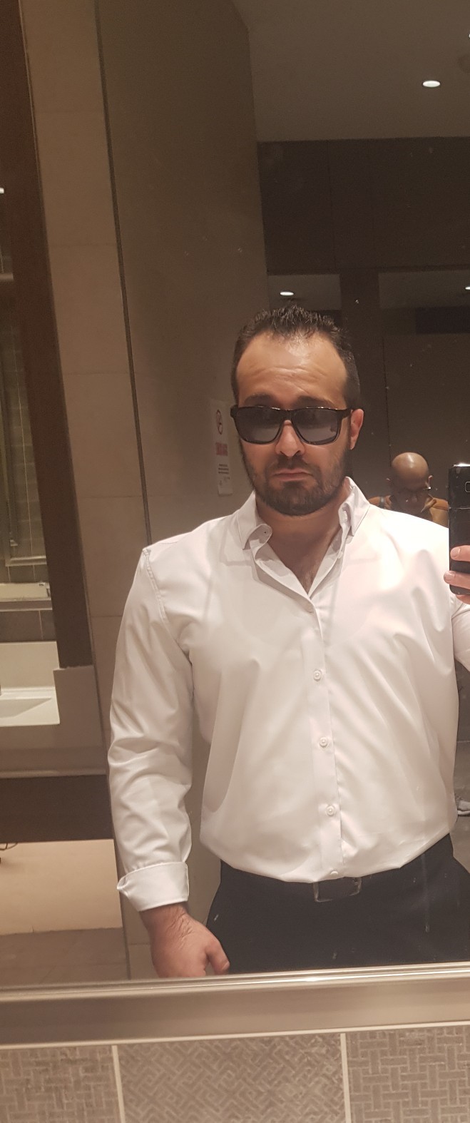 Sizce sıkıntılı bir tip gibi mi görünüyorum?