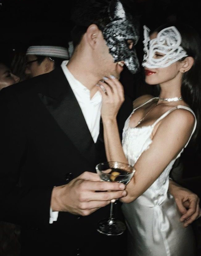 Aşk ilişkilerinde maske taktığınız oluyor mu, yoksa ne olursa olsun kendi yüzünüzü mü kullanırsınız?