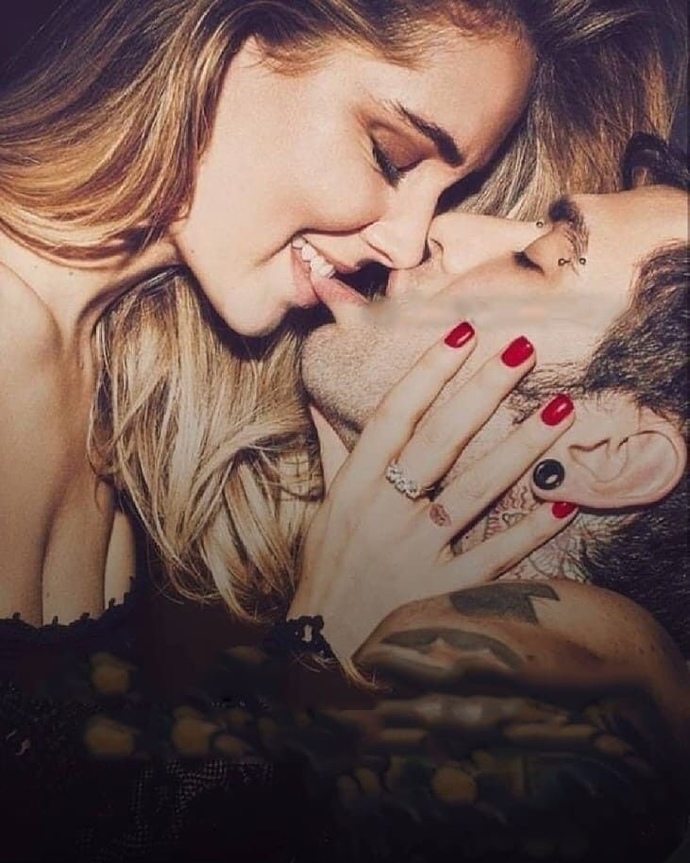 Sekste karşı cinsin haşini mi daha makbul romantiği mi?