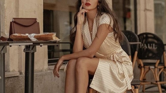Aslında sevdiğiniz ama,"Sen benden duygularını gizlersen ben de senden duygularımı gizlerim" deyip gurur yaptığınız biri oldu mu😍?