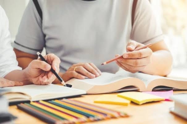Ders çalışma teknikleri var mı? Yazarak mı okuyarak mı etkin öğreniriz?