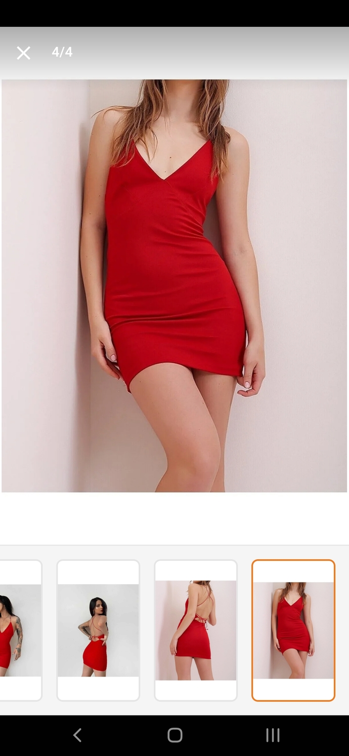 Yılbaşı için sizce hangi elbise daha guzel olur?