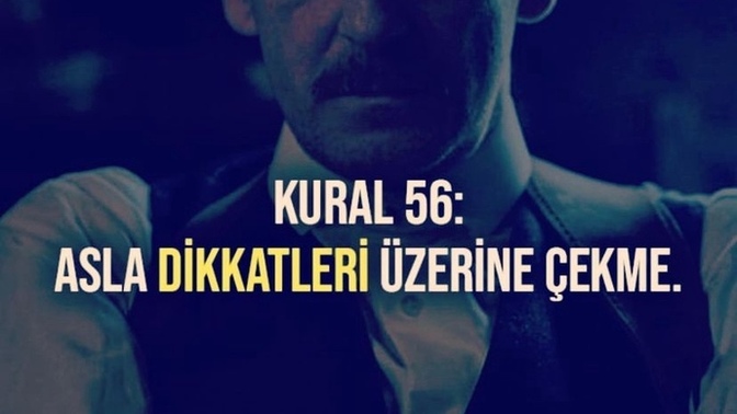 Girdiğin ortam da dikkatleri üzerine çeker misin?