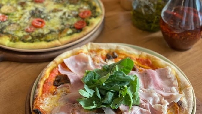 Evde yiyecek hiçbişi yok. Akşama Nerden Pizza söylim?