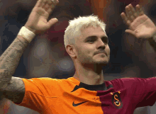 Erkeklerin icardi / futbolcu sevdaları neden bu kadar abartı oluyor?