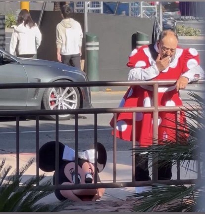 Mutlu musunuz sevgili halkım?