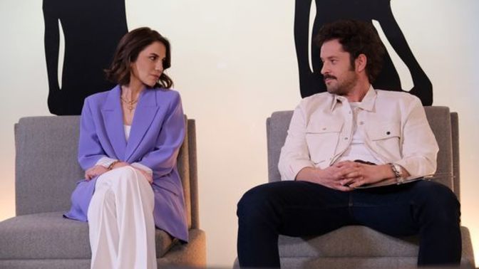 Kızlar mı daha güzel sever erkekler mi?