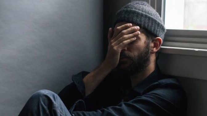 Bir erkek herkese açık İnstagram profilini bir anda neden gizler?