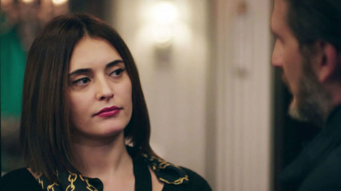 Eski sevgilim 2 sene sonra arkadaş olmak için yazdı. Gerçekten bu yüzden mi yazdı, bu kızın amacı ne?