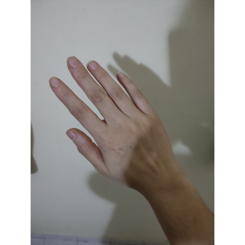 Elim erkek eli gibi sanki değil mi? Biliyorum saçma bir soru ama?